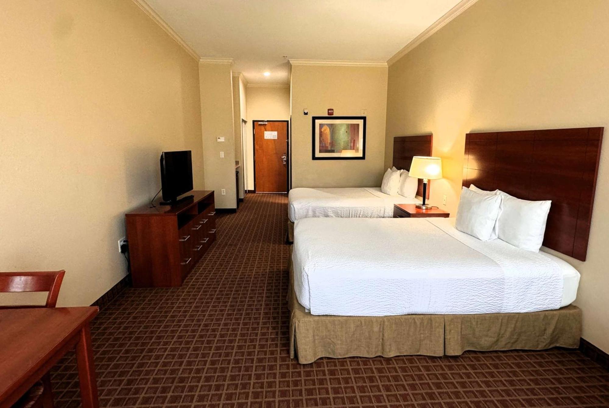 Ramada By Wyndham College Station Hotel Buitenkant foto