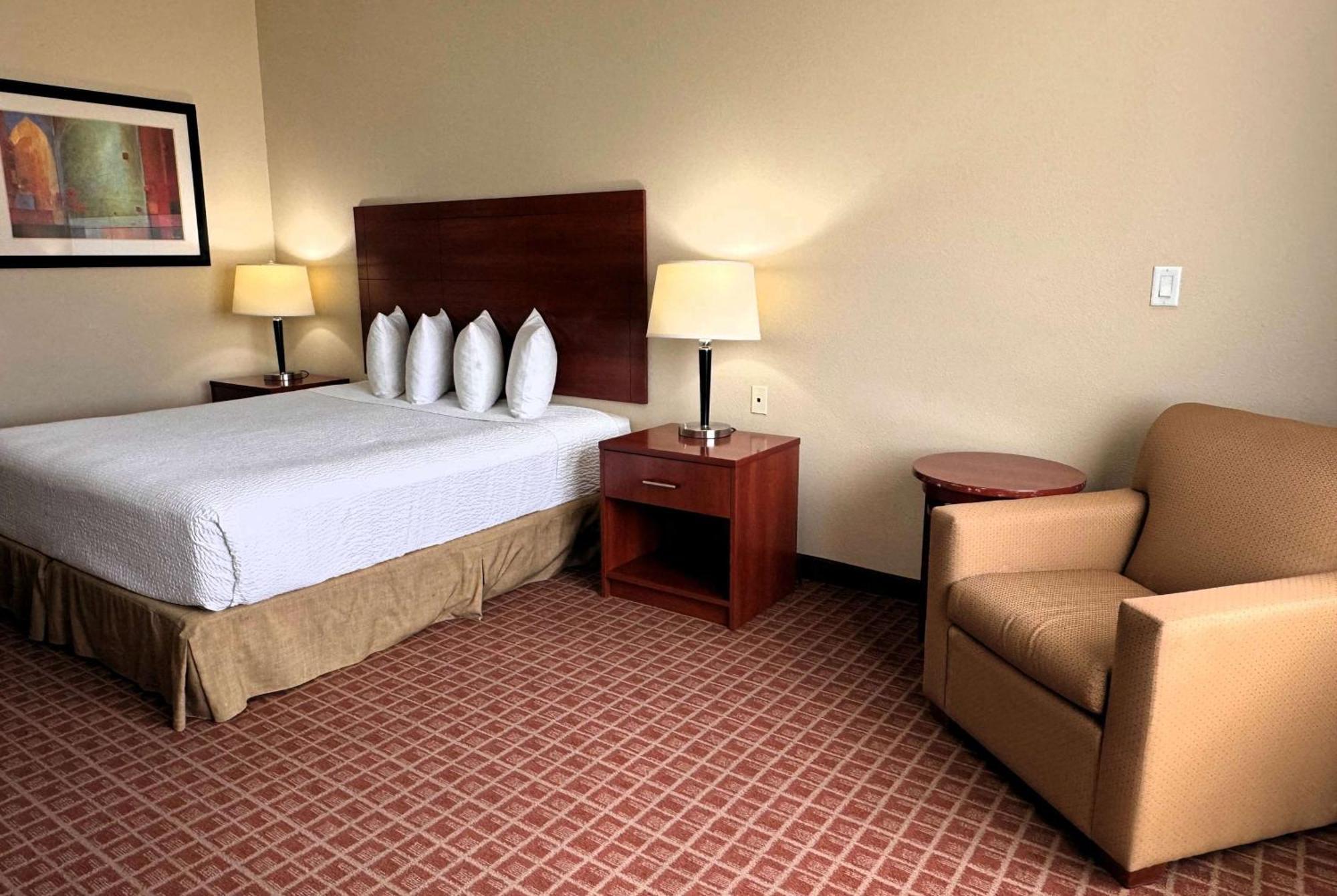 Ramada By Wyndham College Station Hotel Buitenkant foto